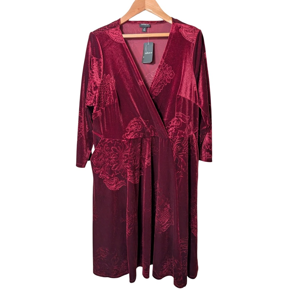 Torrid Burgundy Velvet Embossed Damask Wrap Dress V-Neck Long Sleeve Plus Size 2